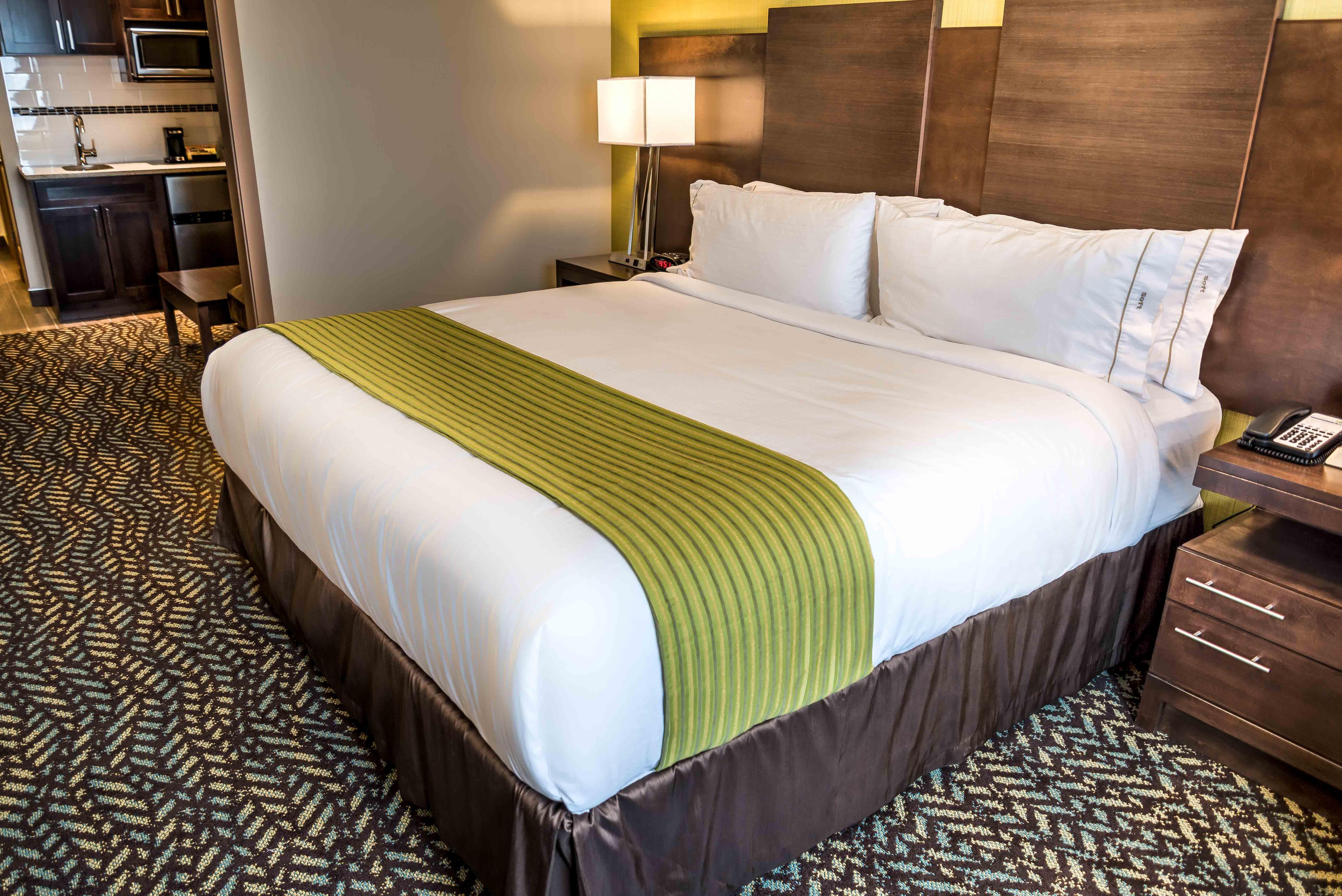 Holiday Inn Express & Suites Spruce Grove - Stony Plain By Ihg Exterior photo