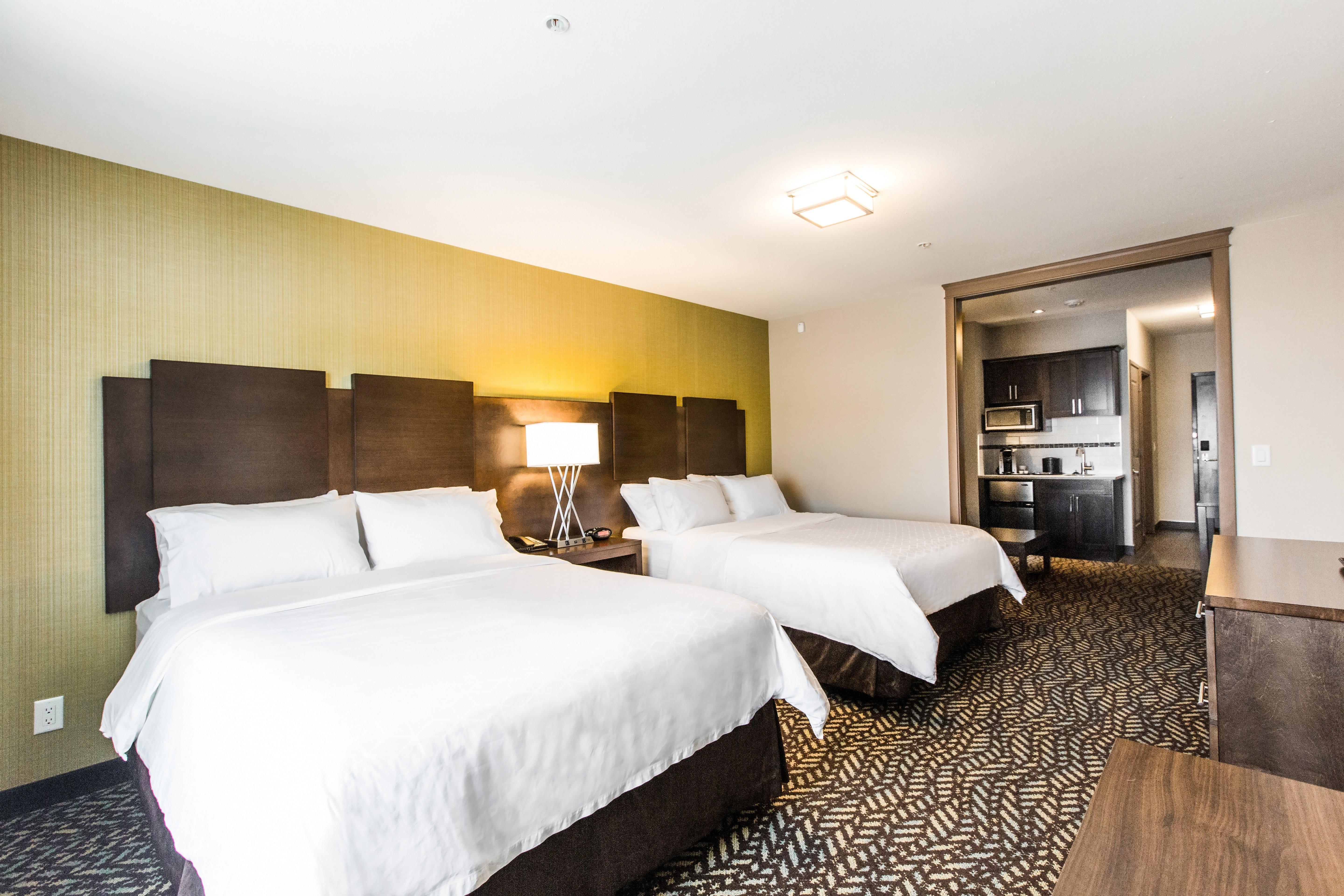 Holiday Inn Express & Suites Spruce Grove - Stony Plain By Ihg Exterior photo