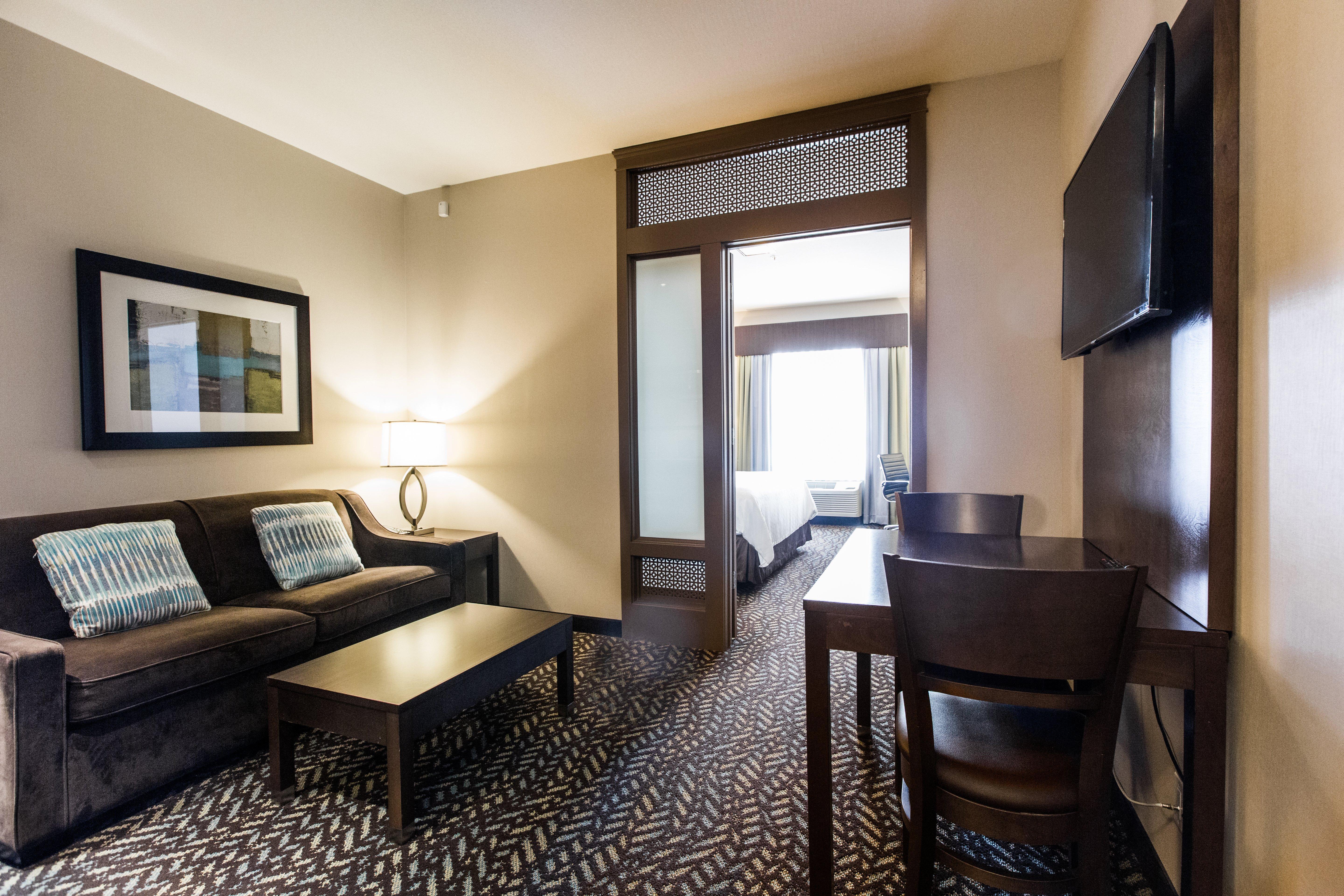 Holiday Inn Express & Suites Spruce Grove - Stony Plain By Ihg Exterior photo