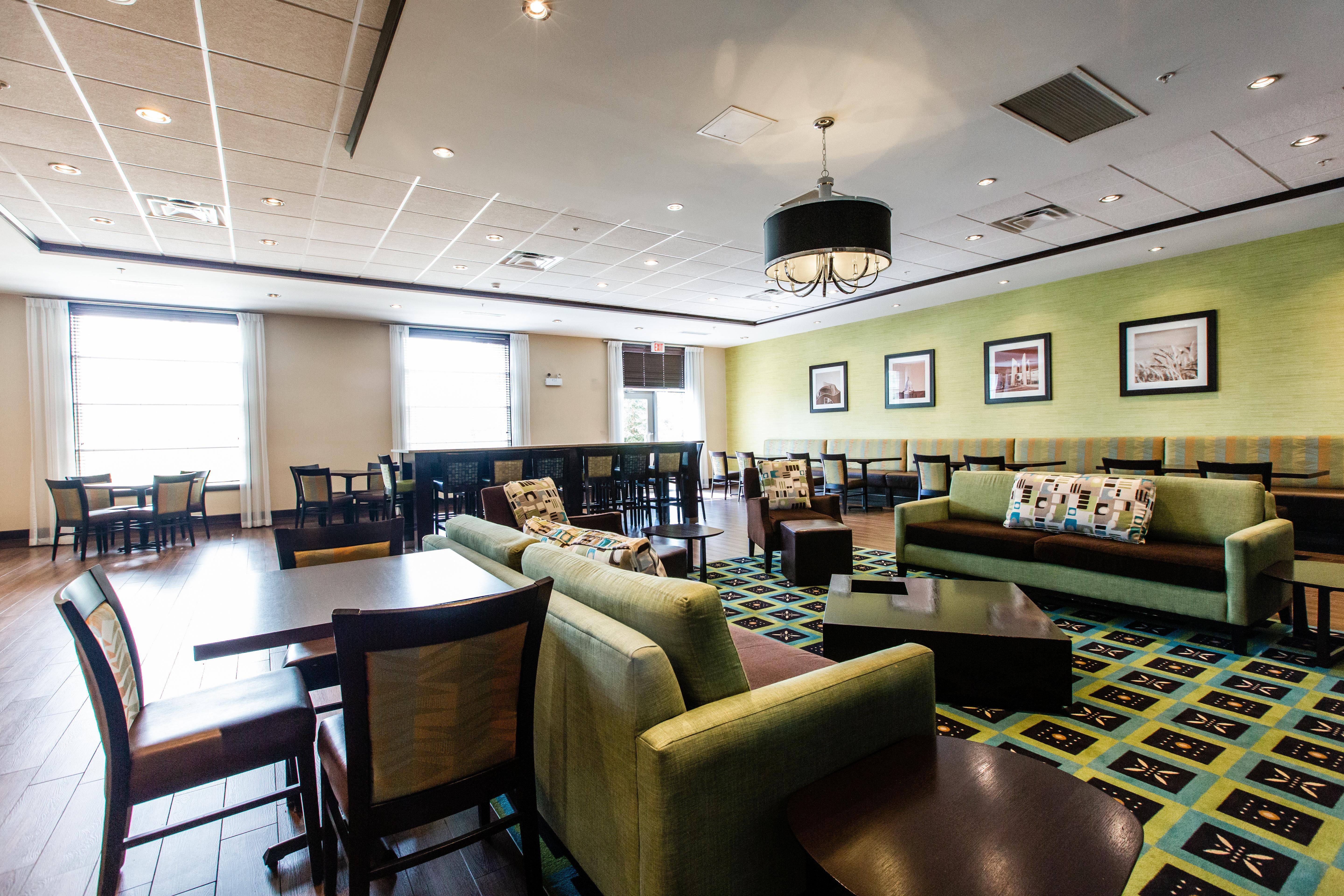 Holiday Inn Express & Suites Spruce Grove - Stony Plain By Ihg Exterior photo